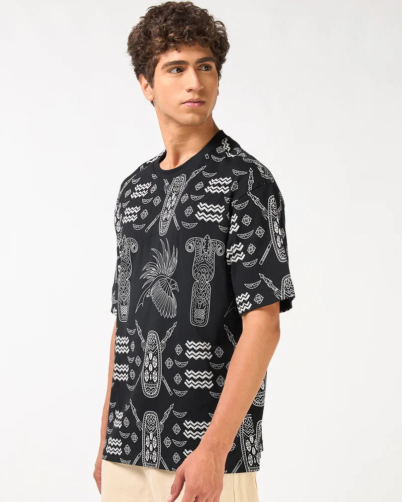 بيواكوف Men's Black All Over Printed Oversized T-shirt